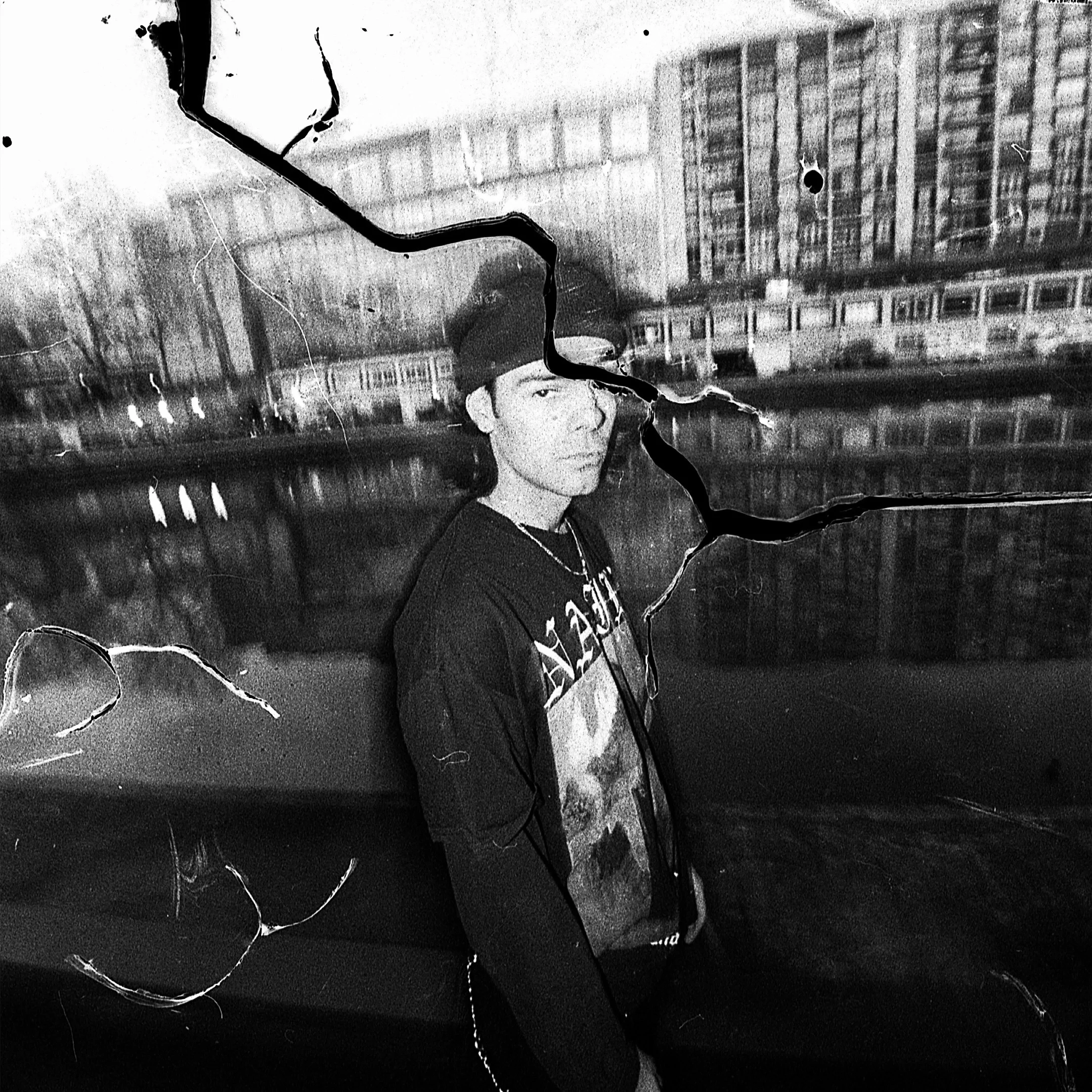 Split_black